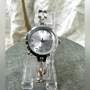 Fashion Jewelry Ladys Charm Bracelet Watch W/ Ringtones Stainless Steel.